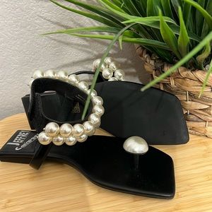 Jeffrey Campbell Women's Chateau Pearl Embellished  Flat Sandals Sz US 7